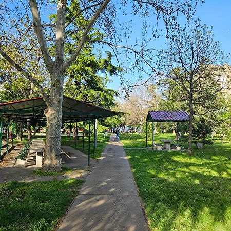 Apartament Hawaii- 2 Bdr, Arena, Sava Centar, Free Parking Belgrad Zewnętrze zdjęcie