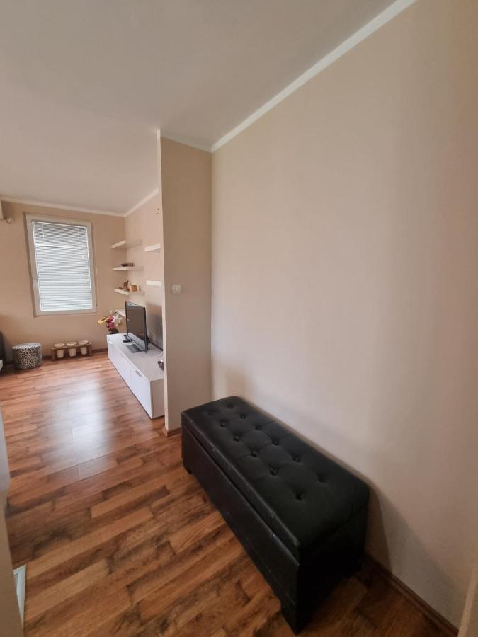 Apartament Hawaii- 2 Bdr, Arena, Sava Centar, Free Parking Belgrad Zewnętrze zdjęcie
