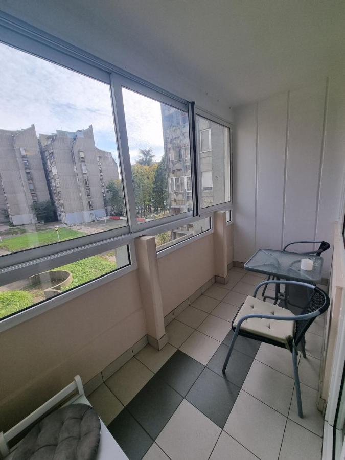 Apartament Hawaii- 2 Bdr, Arena, Sava Centar, Free Parking Belgrad Zewnętrze zdjęcie